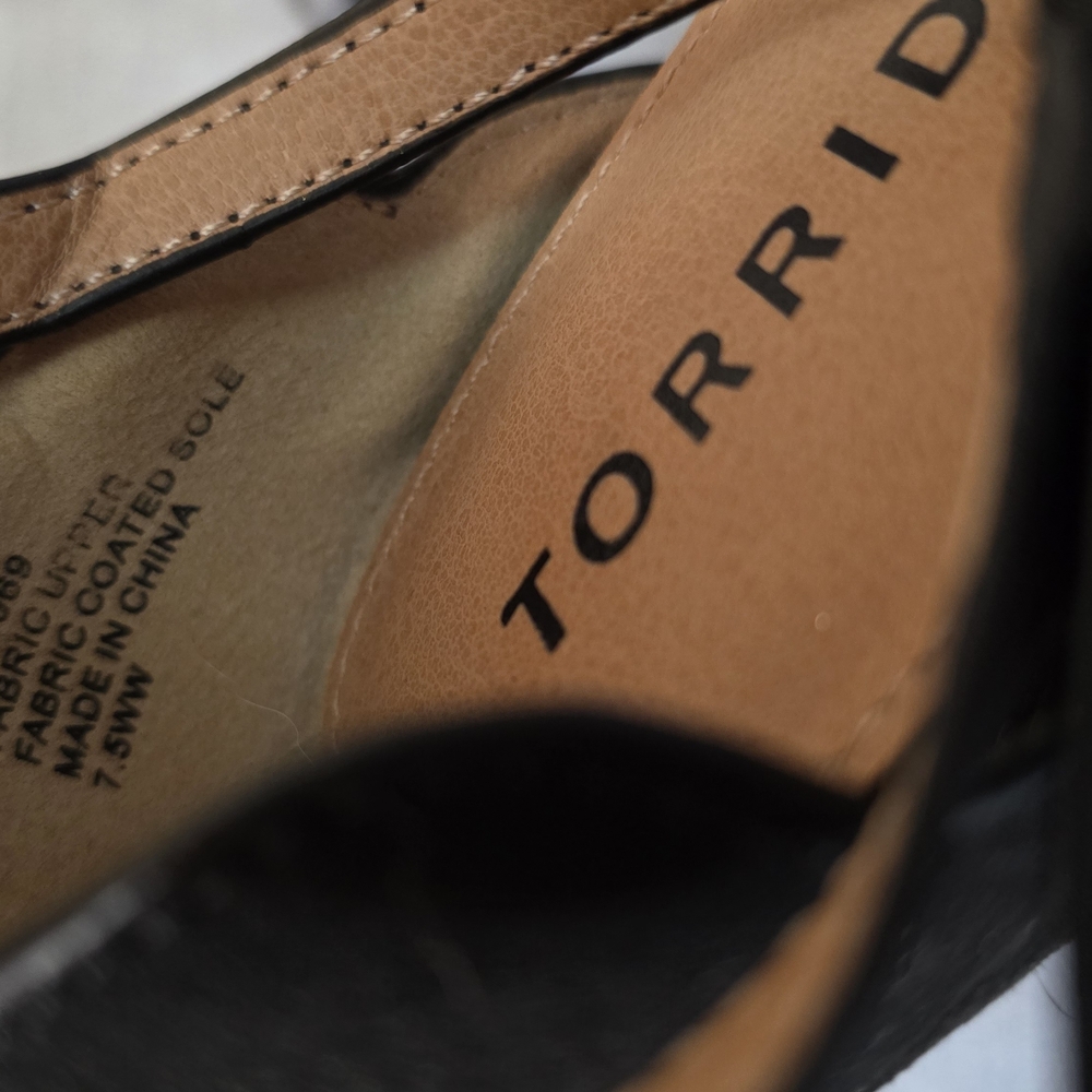 Torrid Black Heeled Shoes Size 7.5